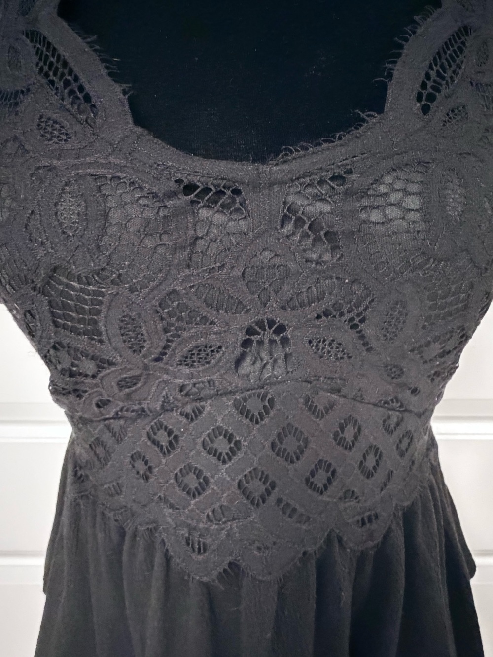 No Boundaries Lace Camisole Top - Picture 4 of 7